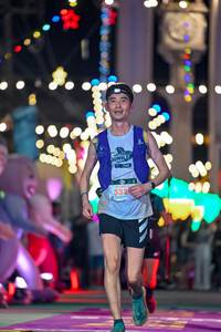 BIB: 533
                            <button type="button" onclick="openModal(24884798)" class="btn btn-primary btn-sm float-right btn-popup" data-toggle="modal" data-target=".modal-high-quality">
                        <i class="fas fa-shopping-cart"></i> Add to Cart
                    </button>
                                            <button type="button" onclick="isThisMe(24884798, true)" class="btn btn-success btn-sm float-right btn-popup btn-isme hidden" data-toggle="tooltip" data-placement="bottom" title="นี่คือรูปของคุณใช่ไหม คลิกที่นี่เพื่อเอาเข้าอัลบั้ม">
                        <i class="fas fa-plus"></i> Add to album
                    </button>
                    <button type="button" onclick="isThisMe(24884798, false)" class="btn btn-warning btn-sm float-right btn-popup btn-isnotme hidden">
                        <i class="fas fa-ban"></i> Remove from album
                    </button>